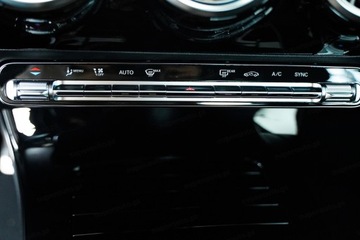 Mercedes Klasa A W177/V177 Sedan Plug-In Facelifting 1.3 250e 218KM 2023 MERCEDES-BENZ A Klasa 250 e AMG Line 1.3 (218KM) 2023, zdjęcie 15