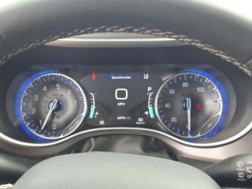 Chrysler Pacifica II 2023 Chrysler Pacifica Touring L 2023 3.6 Benzyna 287KM, zdjęcie 6