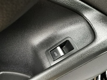 Audi A4 B9 Avant 2.0 TDI 150KM 2016 Audi A4 Avant 8xAlu! Xenon Grzane fot. Ele.Klapa, zdjęcie 27