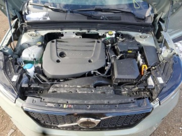 Volvo XC40 Crossover Facelifting 2.0 B5 250KM 2025 Volvo XC 40 Plus 2025 2.0 Benzyna 250KM, zdjęcie 6