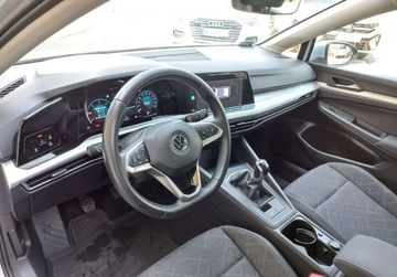 Volkswagen Golf VIII Variant 1.5 TSI 130KM 2021 Volkswagen Golf 1.5 TSI 130kM Salon Polska, serwisowany w ASO, F.VAT 23, zdjęcie 9