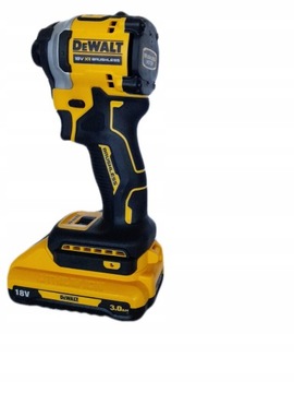 Аккумуляторный ударный винтоверт DEWALT 208 Нм