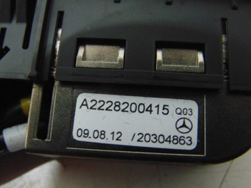 HNÍZDO USB A2228200415 MERCEDES TŘÍDA S W222