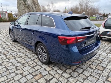 Toyota Avensis III Wagon Facelifting 2015 2.0 D-4D 143KM 2017 Toyota Avensis III (2009-), zdjęcie 15