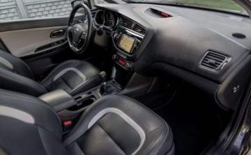 Kia Ceed II Kombi Facelifting 1.6 CRDi 136KM 2017 Kia Ceed Kia Ceed 1.6 CRDi 136 ISG Platinum Edition 1.6 Diesel 136KM, zdjęcie 31