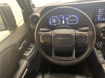 Toyota Land Cruiser VII Terenowy 5d 2.8 D-4D 204KM 2024 Toyota Land Cruiser LC 2.8 D-4D Executive VII (201, zdjęcie 11