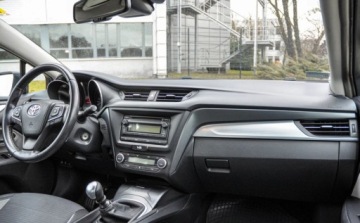 Toyota Avensis III Sedan Facelifting 2015 2.0 D-4D 143KM 2016 Toyota Avensis 2,0d Lift 2016 r. 2.0 Diesel 143KM, zdjęcie 9