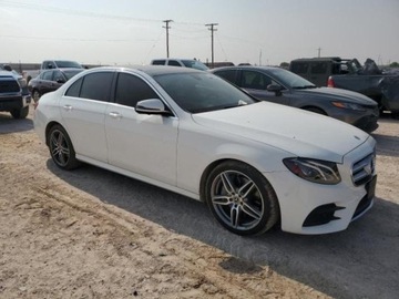 Mercedes Klasa E W213 2020 Mercedes-Benz Klasa E Mercedes-Benz E-Class 350 2.0 Benzyna 255KM, zdjęcie 2