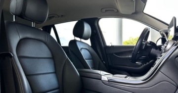 Mercedes GLC C253 SUV Facelifting 2.0 200d 163KM 2022 Mercedes-Benz GLC SalonPL Matic LED Kamera Nawigacja Keyless Tempomat ASO, zdjęcie 14