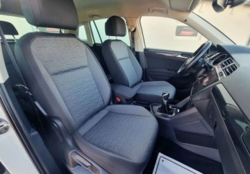 Volkswagen Tiguan II SUV Facelifting 1.5 TSI 130KM 2022 Volkswagen Tiguan LIFT Sliczny 1.5 TSI Bogata Wersja ORYGINAL Zadbany 2023, zdjęcie 5