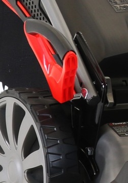 МОЩНАЯ Бензиновая газонокосилка с приводом 202 см3, корзиной 65 л, HONDA 51 см