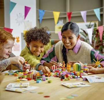 LEGO — CLASSIC — НАБОР ДЛЯ ТВОРЧЕСКОЙ ВЕЧЕРИНКИ — 11029