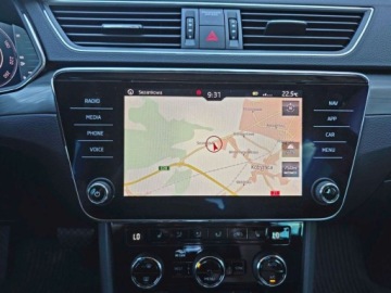 Skoda Superb III Kombi Facelifting 2.0 TDI 190KM 2020 Skoda Superb 2.0TDI 190KM DSG HAK Pakiet Comfort Style Aktywny tempomat do, zdjęcie 21