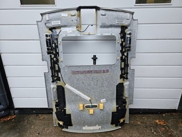 ПОТОЛКА AUDI A7 C7 4G ЛЮК В КРЫШЕ НЕ ЗАКРЫТ.