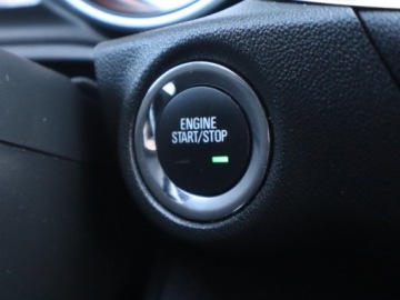 Opel Insignia I Hatchback Facelifting 2.0 CDTI Ecotec 170KM 2017 Opel Insignia 2.0 CDTI, 167 KM, Automat, Skóra, zdjęcie 17