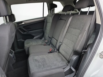 Volkswagen Tiguan Allspace SUV Facelifting 2.0 TSI 190KM 2022 Volkswagen Tiguan Allspace Allspace Bogata wersjaHakFULL LEDVirtual Martwe, zdjęcie 28