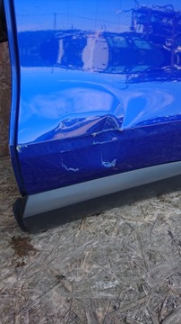 DVEŘE LEVÝ ZADNÍ LEVÉ JAGUAR F-PACE