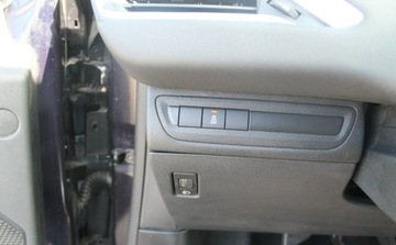 Peugeot 208 I Hatchback 3d 1.6 VTI 120KM 2014 Peugeot 208 1.6 Benzyna 120KM, zdjęcie 16