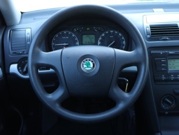 Skoda Octavia II Hatchback 1.9 TDI PD 105KM 2006 Skoda Octavia 1.9 TDI, Salon Polska, Klima, zdjęcie 15