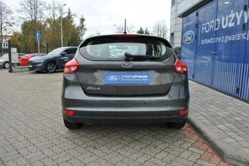 Ford Focus III Hatchback 5d facelifting 1.5 TDCi 95KM 2018 Ford Focus Hatchback Trend 1,5 TDCi 95KM ASO Forda, zdjęcie 6