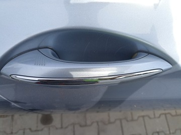 KLIKA PŘEDNÍ ZADNÍ LEVÝ PRAVÁ BMW F01 KEYLESS 896/5