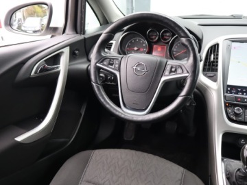 Opel Astra J Sports Tourer Facelifting 1.4 Turbo ECOTEC 140KM 2013 Opel Astra 1.4 T, Klima, Klimatronic, Tempomat, zdjęcie 6