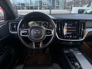 Volvo V60 II  2021 Volvo V60 B3 B Geartronic R-Design, Salon PL, FV23, zdjęcie 13