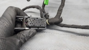 INSTALACE DVEŘE PRAVÝ PŘEDNÍ VW BORA