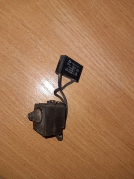 Угловой переключатель MACALLISTER MAG 900C