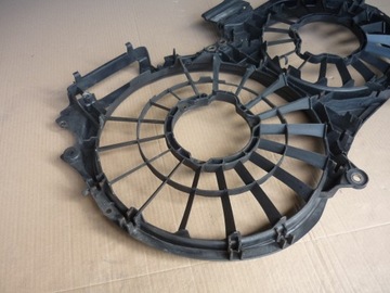 КОРПУС ВЕНТИЛЯТОРА AUDI A4 B6 2.0 ALT БЕНЗИНОВЫЙ 8E0121205M