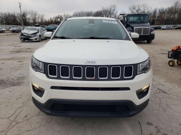 Jeep Compass II 2021 Jeep Compass 2021 JEEP COMPASS LATITUDE 2.4 Benzyna 180KM, zdjęcie 3