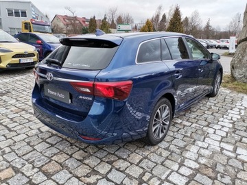 Toyota Avensis III Wagon Facelifting 2015 2.0 D-4D 143KM 2017 Toyota Avensis III (2009-), zdjęcie 1