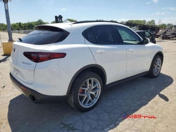 Alfa Romeo Stelvio SUV 2.0 Turbo 280KM 2018 Alfa Romeo Stelvio 2018 r., 2,0L SPORT 2.0 Benzyna 280KM, zdjęcie 5