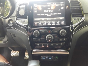 Jeep Grand Cherokee IV Terenowy Facelifting 2016 5.7 352KM 2019 JEEP GRAND CHEROKEE IV (WK, WK2) 5.7 V8 4x4 352KM SUMIT INSTALACJA GAZOWA, zdjęcie 16
