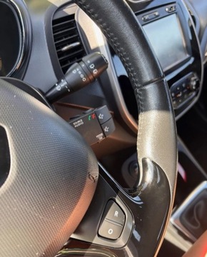 Renault Captur I Crossover 0.9 Energy TCe 90KM 2015 Renault Captur 0.9B 90KM ksiazka navi bezwypadkowy Benzyna 90KM, zdjęcie 32