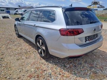 Volkswagen Passat B8 Variant Facelifting 2.0 TDI SCR 150KM 2021 Volkswagen Passat 2,0 TDI 150KM DSG kamera alu navi lift VAT 23 zarejestr, zdjęcie 7