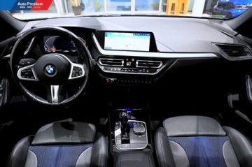 BMW Seria 2 G42-U06 Active Tourer 1.5 218i 136KM 2021 BMW Seria 2 218iFotel SportowyM SportShadow LineLED Fog LightsStep Tronic, zdjęcie 9