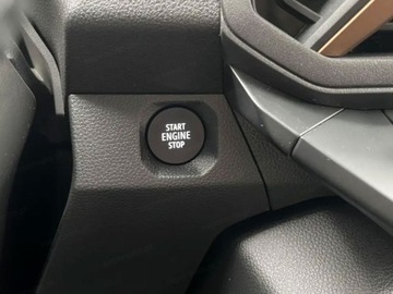 Dacia Duster III 1.6 Hybrid 140KM 2025 Od ręki - Extreme 1.6 Full Hybrid 140KM / Pakiet Parking, Zimowy, zdjęcie 4