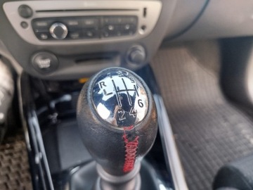 Renault Megane III Coupe Facelifting 2.0 16v 265KM 2013 RENAULT MEGANE III coupe (DZ0/1_) 2.0 R.S. 265 KM, zdjęcie 32