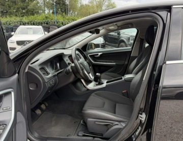 Volvo S60 II Sedan Facelifting 2.0 D3 DRIVE-E 150KM 2015 Volvo S60 150PS,D3,Momentum, zdjęcie 8