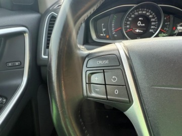 Volvo XC60 I SUV Facelifting 2.0 D3 DRIVE-E 150KM 2015 Volvo XC 60 LEDY PARKTRONIC NAWIGACJA KLIMATYZACJA HAK HOLOWNICZY 2.0 150KM, zdjęcie 18