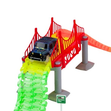 СВЕТЯЩАЯСЯ ТРАССА ДЛЯ ГОНОЧНЫХ АВТОМОБИЛЕЙ 458 единиц + 2 машины