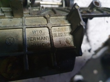 KLIKA DVEŘE LEVÝ ZADNÍ KŘIDÝLKA VW T5 7H0827565E