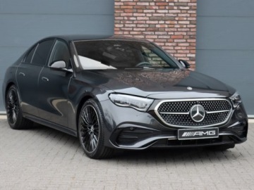 Mercedes Klasa E W214 Sedan 2.0 220d 197KM 2026 E Klasa 220 d 4-Matic AMG 2.0 (197KM) 2026, zdjęcie 2