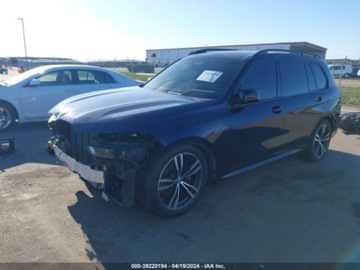 BMW X7 2023 BMW X7 2023r, M60I, 4.4L, XDrive 4.4 Benzyna 523KM, zdjęcie 2