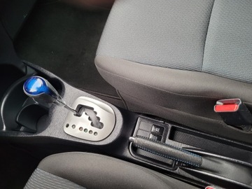 Toyota Yaris III Hatchback 5d Hybrid 100KM 2013 TOYOTA YARIS III HYBRID 1.5VVT-I AUTOMAT !!! WARTO !!!, zdjęcie 37