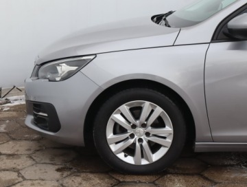 Peugeot 308 II SW Facelifting 1.5 BlueHDI 130KM 2019 Peugeot 308 1.5 BlueHDi, Salon Polska, VAT 23%, zdjęcie 12