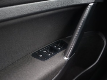 Volkswagen Golf VIII Variant 1.5 eTSI 150KM 2020 VW Golf 1.5 TSI, Salon Polska, Automat, VAT 23%, zdjęcie 17