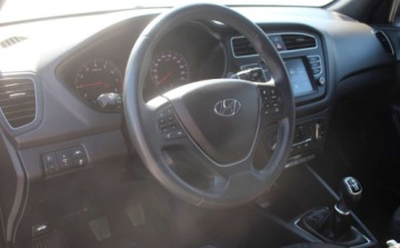 Hyundai i20 II Hatchback 5d Facelifting 1.0 T-GDi 100KM 2020 Hyundai i20 Kupuj Taniej. Tylko 29tys.km. Benzyna 100KM, zdjęcie 8