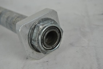 Ось оси задняя Suzuki GSX R GSX-R GSXR 1000 2006 K5 K6